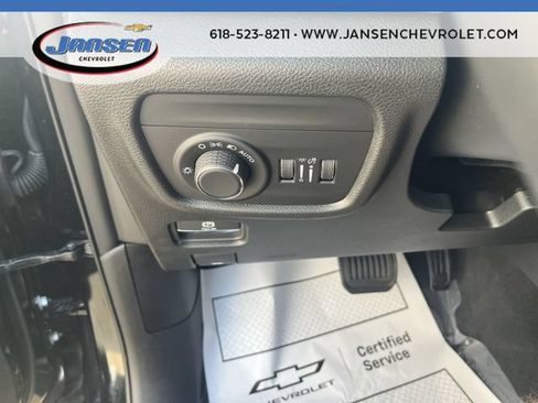 Used 2025 Jeep Grand Cherokee Laredo AWD/4WD image 17