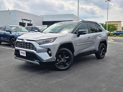 Used 2021 Toyota RAV4 XSE w/ XSE Grade Weather Package AWD/4WD image 2