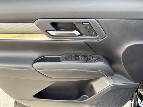 New 2026 GMC Terrain Elevation w/ Black Edition image 14