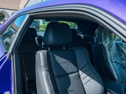 Used 2016 Dodge Challenger SRT Hellcat image 40