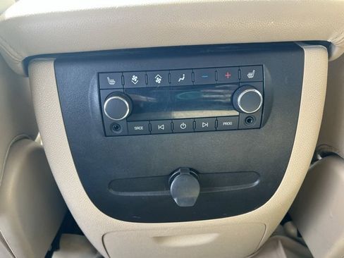 Used 2012 Chevrolet Suburban LT w/ Luxury Package image 29