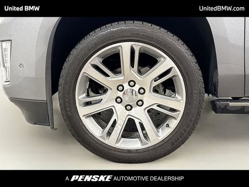 Used 2019 Cadillac Escalade Premium Luxury image 2