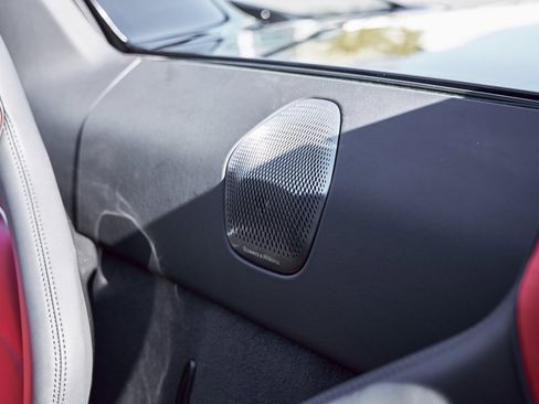 Used 2025 McLaren Artura Spider image 45