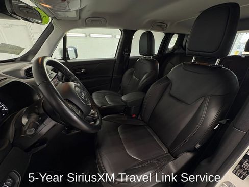 Used 2018 Jeep Renegade Limited w/ UConnect 8.4 Nav Group AWD/4WD image 13