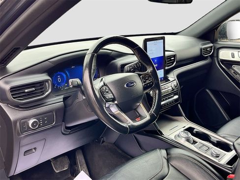 Used 2022 Ford Explorer ST w/ Equipment Group 401A image 11