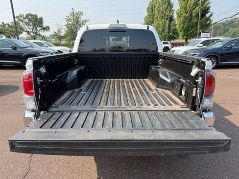 Used 2023 Toyota Tacoma TRD Off-Road AWD/4WD image 20
