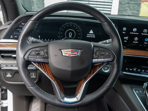 Used 2021 Cadillac Escalade Premium Luxury w/ LPO, Radiant Package AWD/4WD image 19