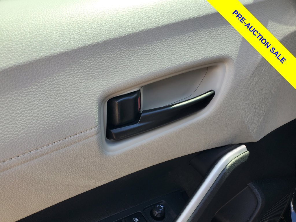 Used 2026 Toyota Corolla Cross LE FWD image 19
