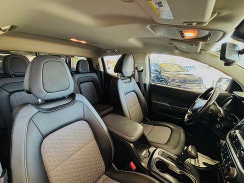 Used 2019 Chevrolet Colorado Z71 AWD/4WD image 34