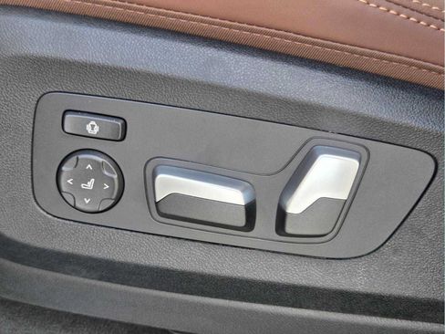 New 2026 BMW X5 xDrive40i w/ Premium Package AWD/4WD image 21