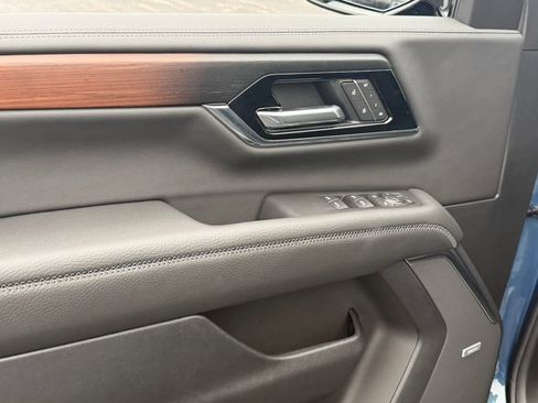 New 2026 GMC Yukon Denali w/ Sun & Power Step Package AWD/4WD image 27