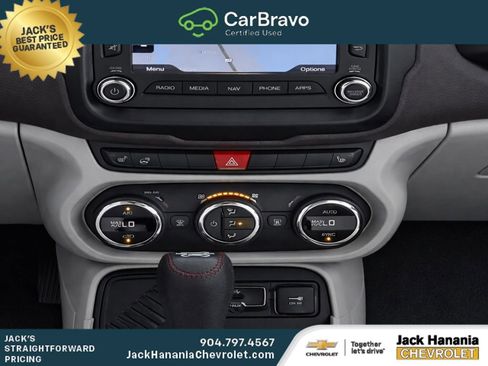 Used 2017 Jeep Renegade Limited FWD image 14