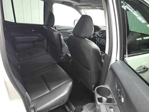 Used 2023 Honda Ridgeline RTL-E image 19