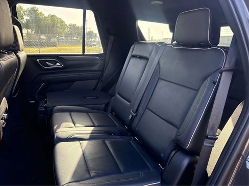 Used 2021 GMC Yukon SLT RWD image 10