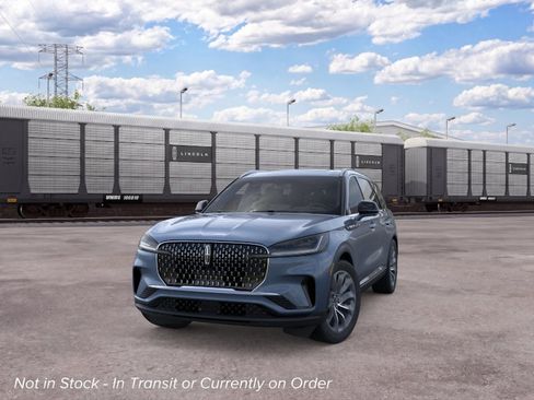 New 2026 Lincoln Aviator AWD image 2