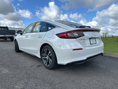 Used 2024 Honda Civic LX image 8