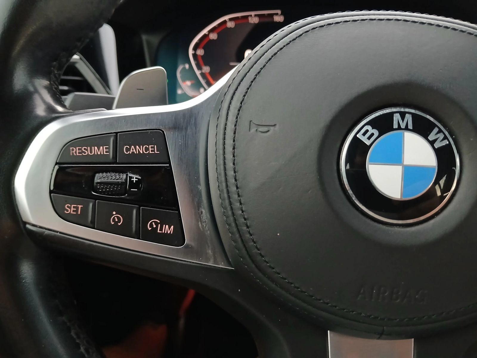 Used 2020 BMW 330i Sedan w/ M Sport Package RWD image 26