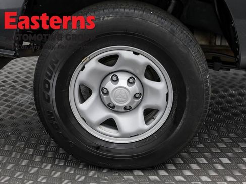 Used 2023 Toyota Tacoma SR image 8