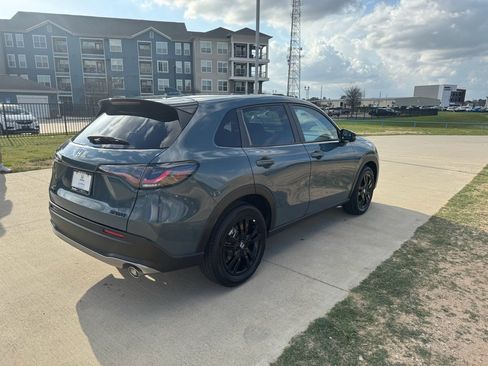 Certified 2026 Honda HR-V Sport image 8