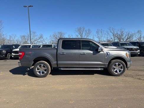 Used 2023 Ford F150 Lariat w/ Trailer Tow Package image 5
