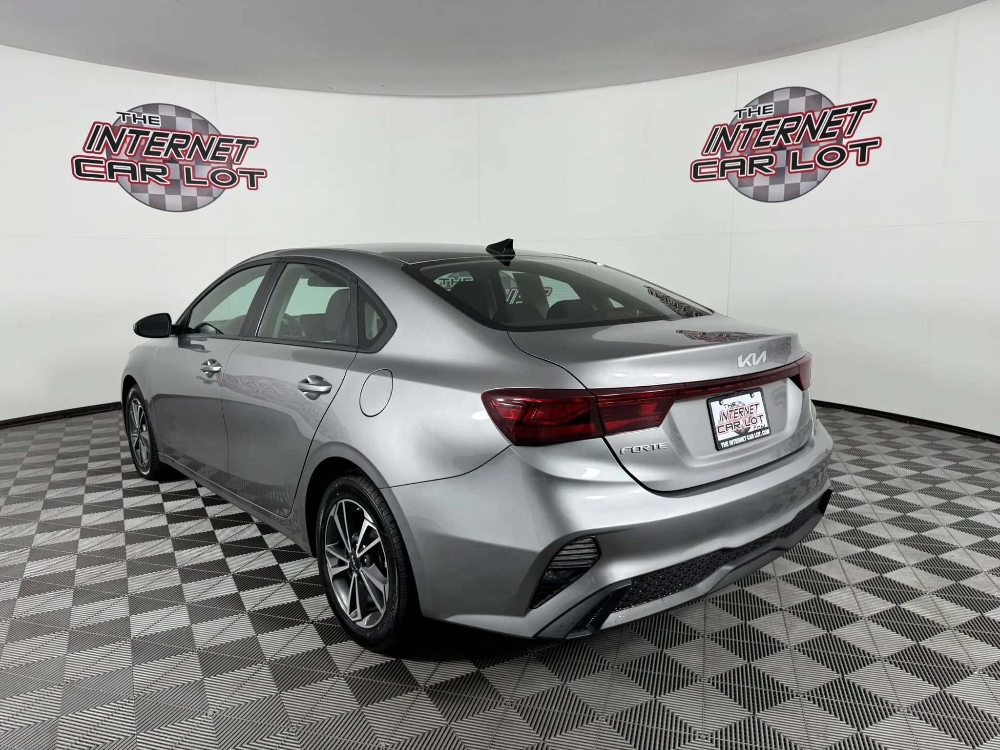 Used 2023 Kia Forte LXS FWD image 5
