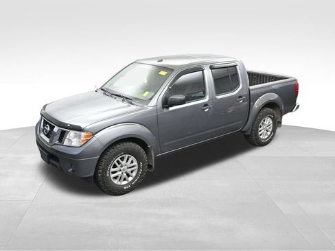 Used 2017 Nissan Frontier SV w/ SV Value Truck Package RWD image 24