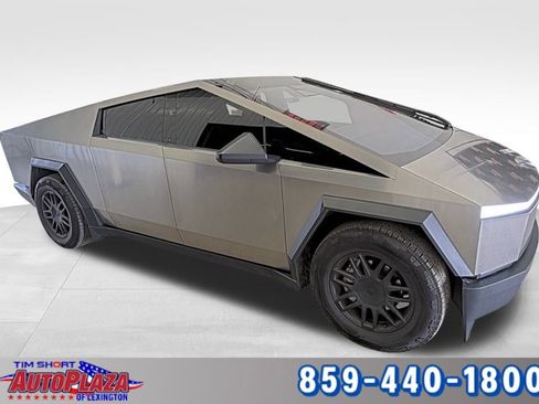 Used 2024 Tesla Model Y Long Range image 6