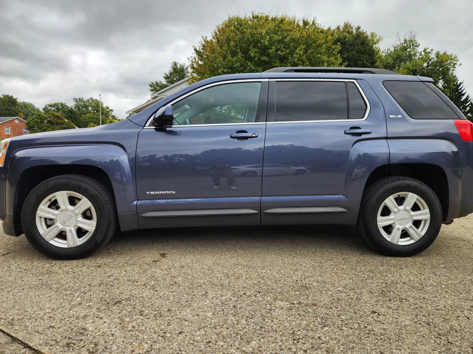 Used 2014 GMC Terrain SLE w/ Convenience Package FWD image 2