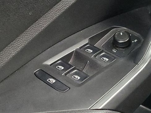 Used 2019 Volkswagen Jetta S w/ Driver Assistance Package FWD image 27