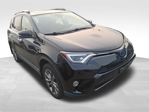 Used 2017 Toyota RAV4 Limited w/ Advanced Technology Package AWD/4WD image 4