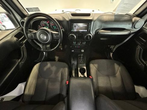 Used 2017 Jeep Wrangler Sport AWD/4WD image 13