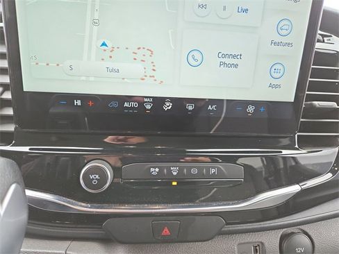 Used 2023 Ford Transit 350 XLT image 28