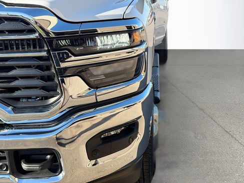 New 2026 RAM 3500 Tradesman AWD/4WD image 10
