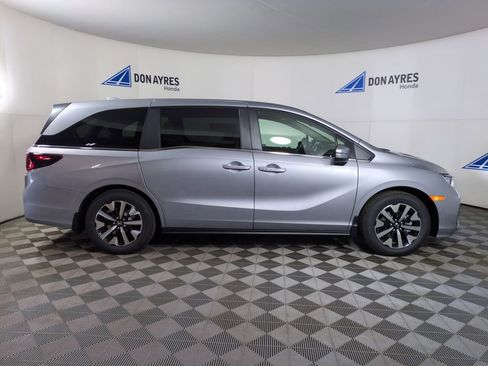New 2026 Honda Odyssey EX-L image 6