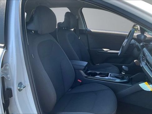 Used 2026 Kia K4 FWD image 26