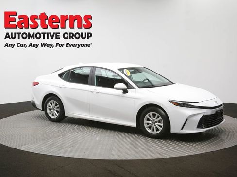 Used 2025 Toyota Camry LE FWD image 48