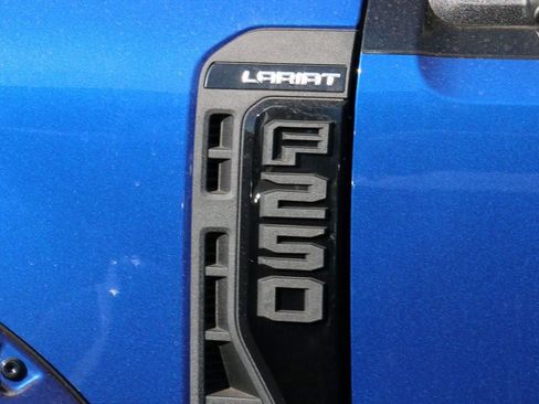 New 2026 Ford F250 Lariat w/ Black Appearance Package AWD/4WD image 12