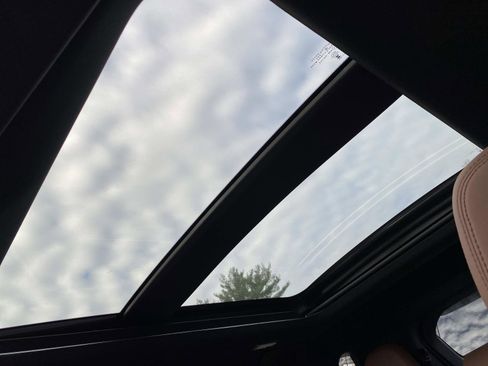 New 2025 Mitsubishi Outlander SEL image 13