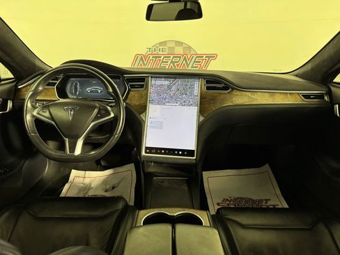 Used 2017 Tesla Model S 90D image 11