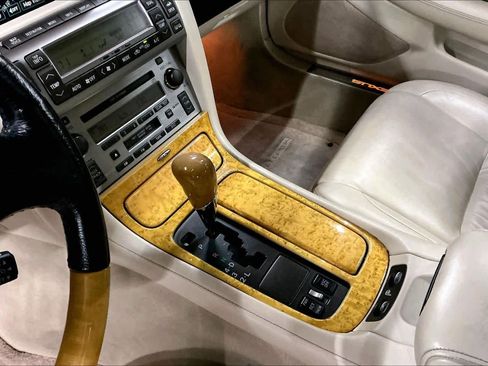 Used 2005 Lexus SC 430 Convertible image 19