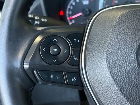 Used 2022 Toyota Corolla Cross LE image 23