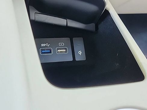 Used 2023 Genesis Electrified GV70 w/ Prestige Package AWD/4WD image 25