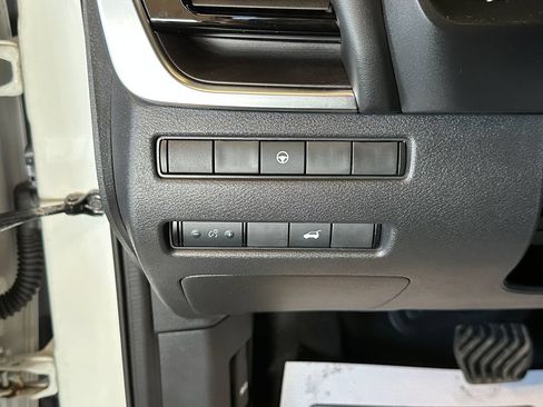 Used 2021 Nissan Rogue SL AWD/4WD image 18