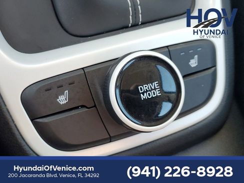 Certified 2023 Hyundai Venue Limited image 37