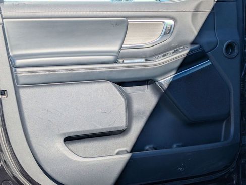 Used 2025 Ford Expedition Max Platinum image 11