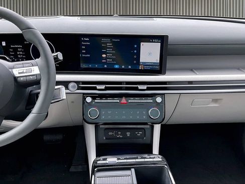 New 2026 Hyundai Tucson Limited AWD/4WD image 8