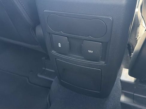Used 2023 Ford Explorer XLT w/ Equipment Group 202A AWD/4WD image 18