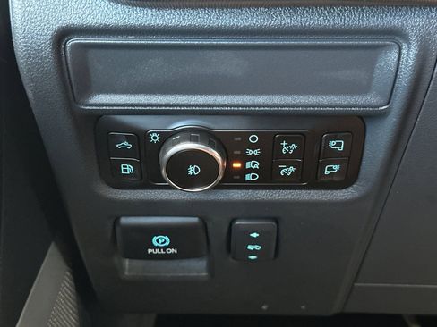 Used 2025 Ford F150 Platinum w/ Equipment Group 702A High AWD/4WD image 33