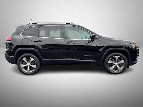 Used 2019 Jeep Cherokee Limited w/ Technology Group AWD/4WD image 5