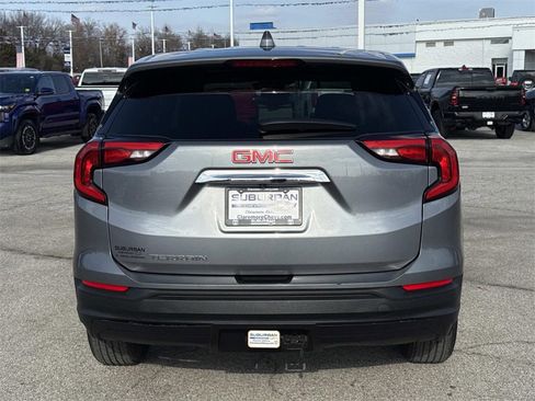 Used 2021 GMC Terrain SLE w/ LPO, Floor Liner Package image 4